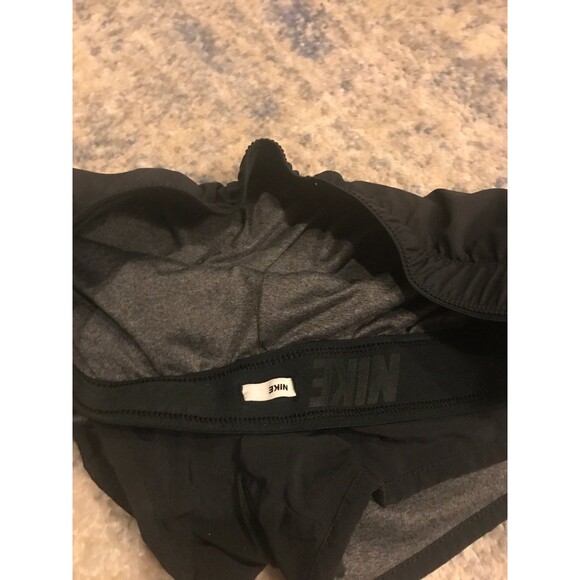 Nike reversible shorts - Picture 2 of 4